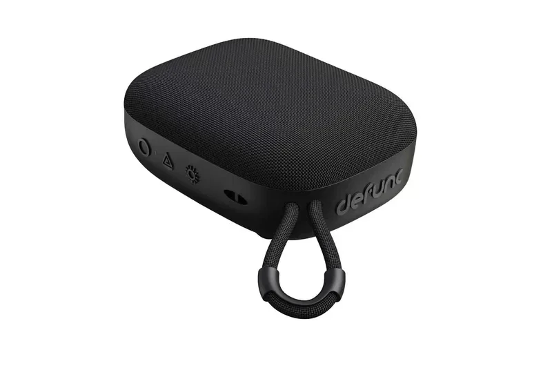 DeFunc Liten bærbar høyttaler BEAT 5 Bluetooth 5W, Svart DeFunc Liten bærbar høyttaler BEAT 5 Bluetooth 5W, Svart