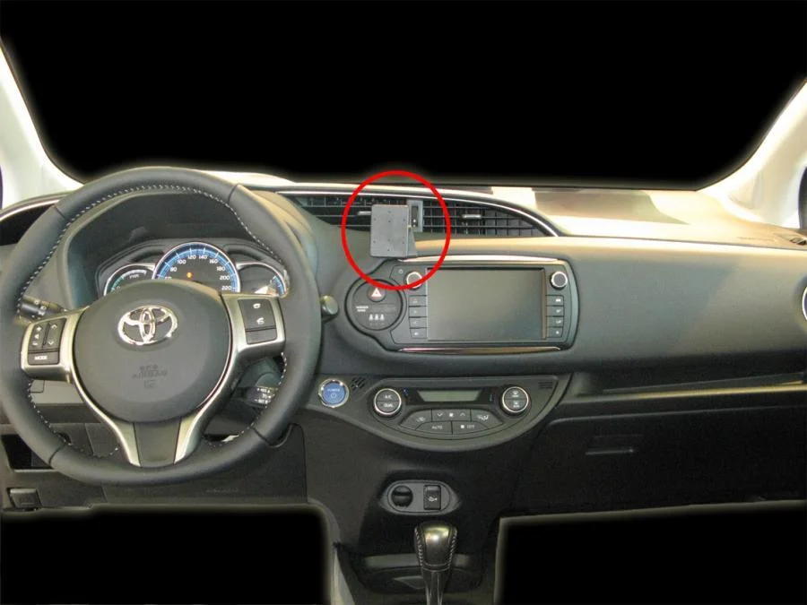BRODIT BRODIT ProClip Center Mount Toyota Yaris 15 v:4992928 BRODIT BRODIT ProClip Center Mount Toyota Yaris 15 v:4992928