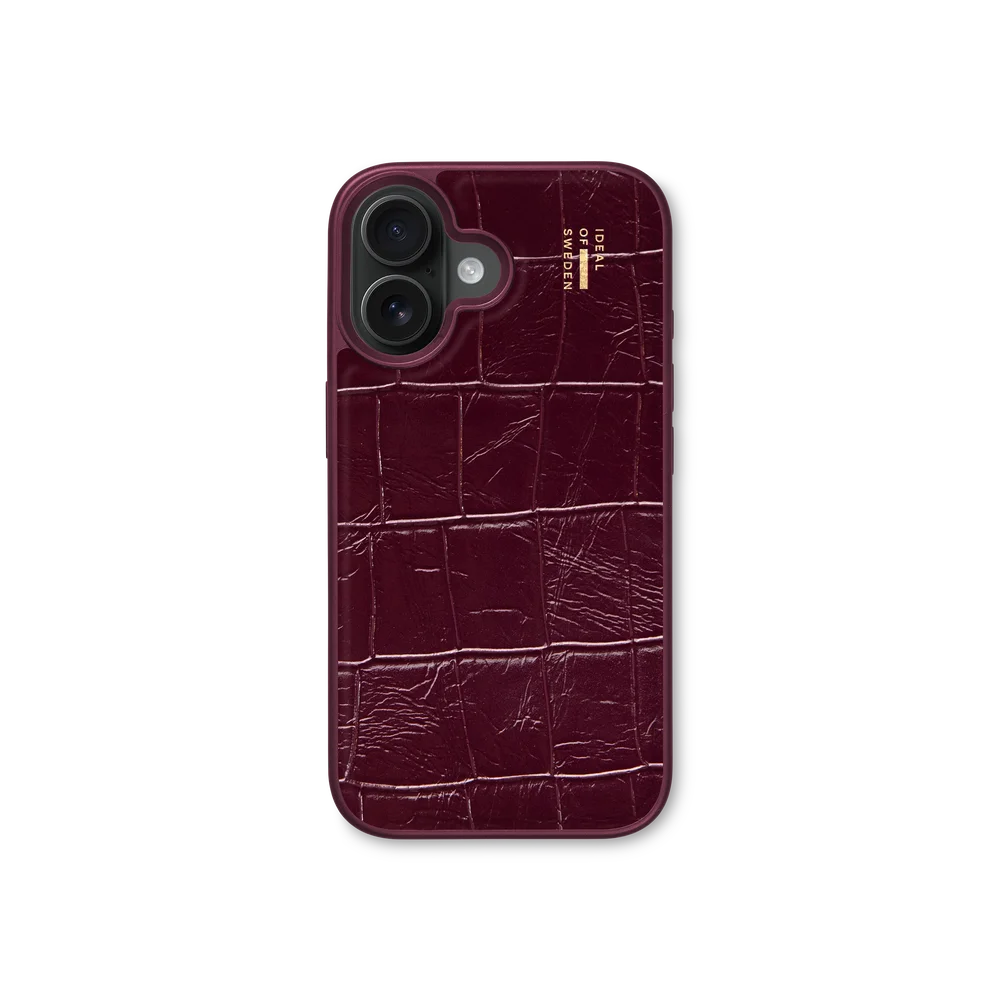 iDeal Of Sweden iPhone 16 MagSafe deksel i vegansk skinn, Fine Wine Croco iDeal Of Sweden iPhone 16 MagSafe deksel i vegansk skinn, Fine Wine Croco