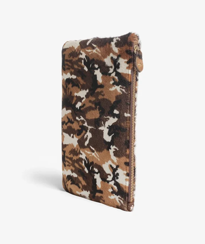 The Case Factory Medium Clutch Pony Military White