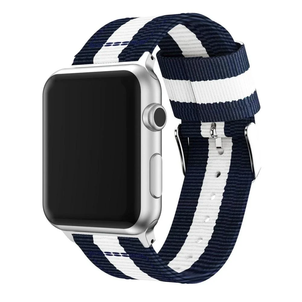 Apple Watch Series 10 42mm Reim i nylon, blå/hvit Apple Watch Series 10 42mm Reim i nylon, blå/hvit