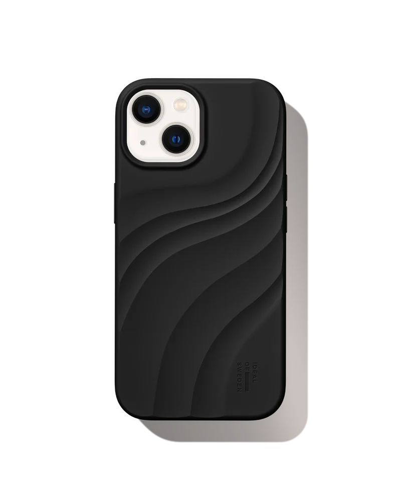 iDeal Of Sweden iPhone 13 Soft Swirl MagSafe silikondeksel, Velvet Black